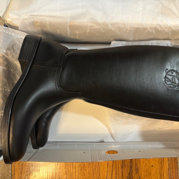 NWT Women’s Tommy Hilfiger Riding Boots - Picture 5 of 7
